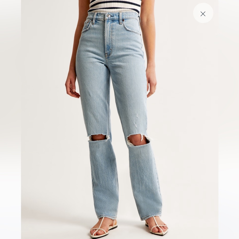 Abercrombie Ultra High Rise 90s Straight Jean size 25 new with tags